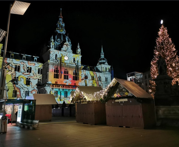 Weihnachtszauber in den versteckten Innenhöfen der Grazer Altstadt