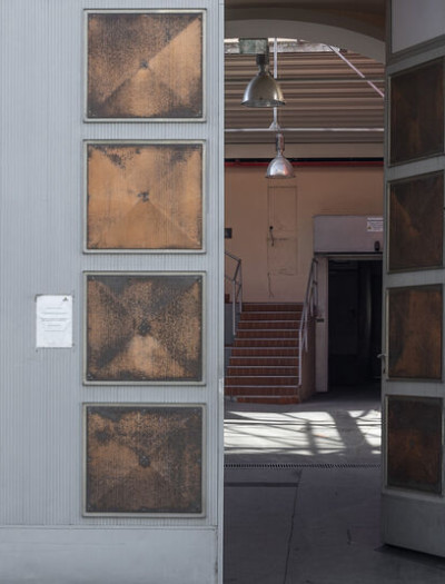 In den BAU
