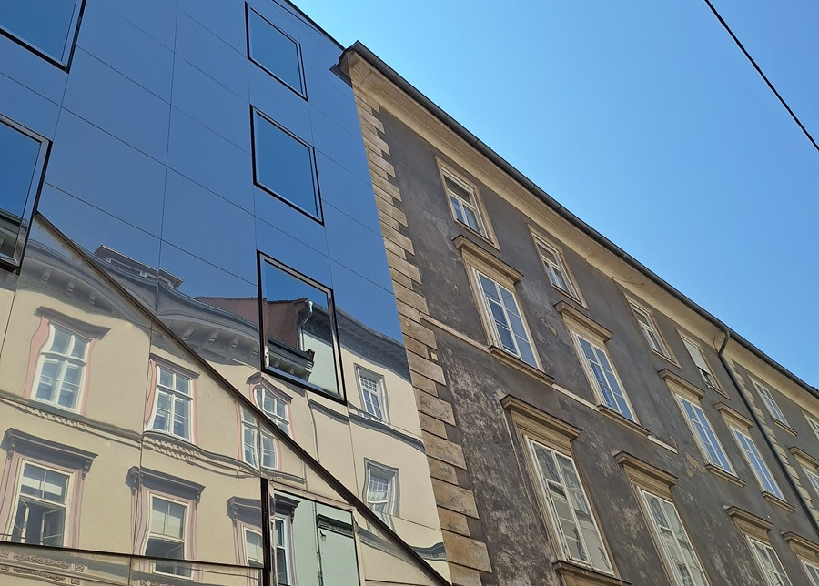 Rund um den Karmeliterplatz 4